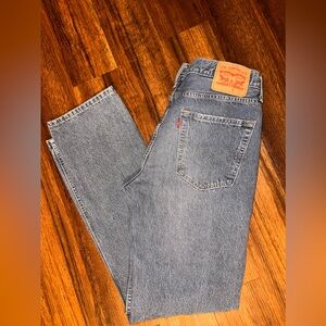 32x32 Levi Jeans